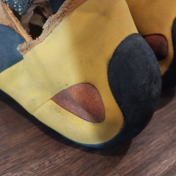 La Sportiva Climbing Shoes Mens 8.5 EU 41 Orange Yellow Black Suede Vibram Sedge main image 10
